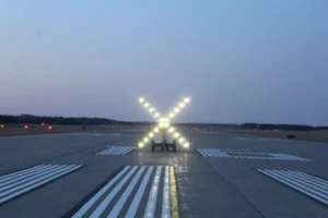 Runway-Closure-Marker-Systems
